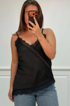 Aeivanka Top