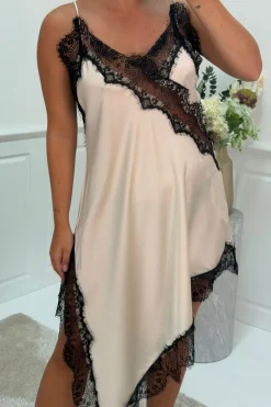 Aeleni dress