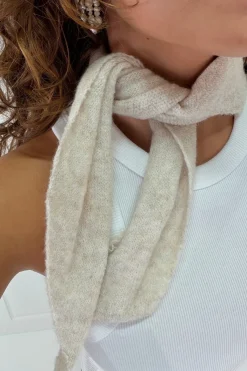 Aenoelia Scarf