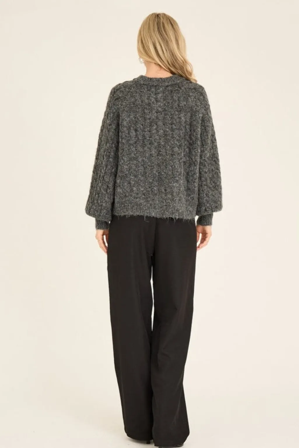 Avkabba Knit Cardigan AV6022