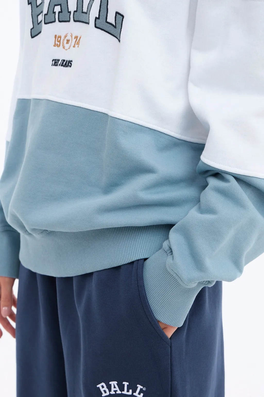Bamontana Sweatshirt