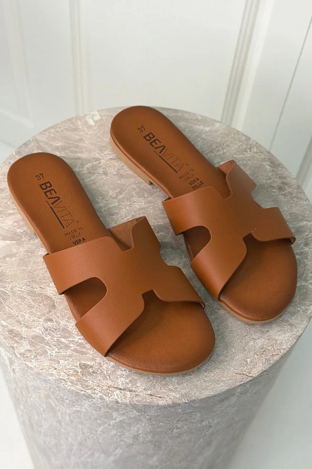 Blanthurium Sandals
