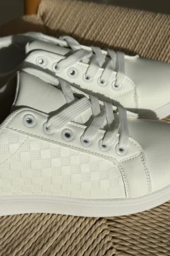 Blazalea Sneakers