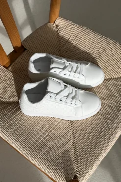 Blazalea Sneakers