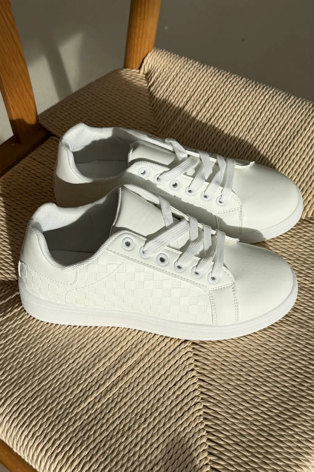 Blazalea Sneakers