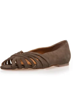 Cspassionate Suede CS8567
