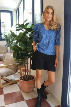 Ltwinnie Vneck Blouse 22358